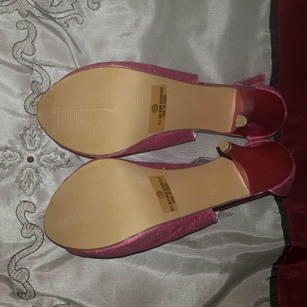 Shoes - Picture 3 of 3